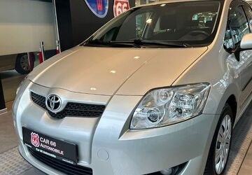 Toyota Auris 152.000 km 5.790 &euro; Hamburg 22547