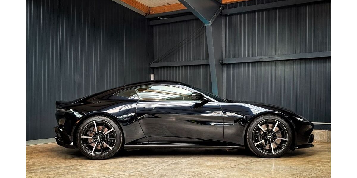 Aston Martin V8 Vantage 13.144 km 134.999 &euro; Siek 22962