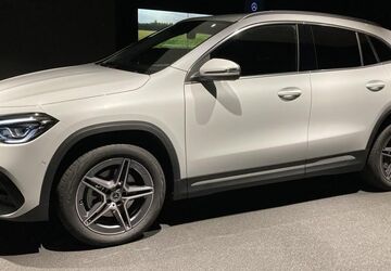 Mercedes-Benz GLA 250 23.940 km 40.600 &euro; Rellingen 25462