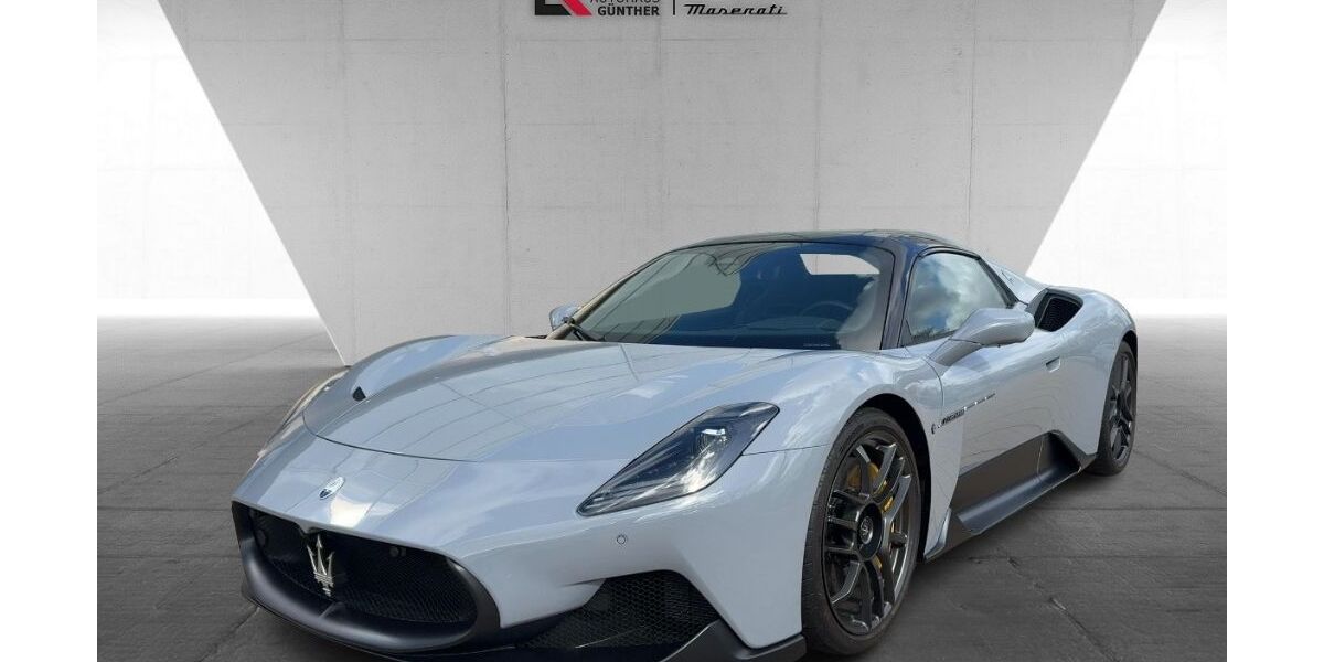 Maserati MC20 2.345 km 269.630 &euro; Hamburg 20537