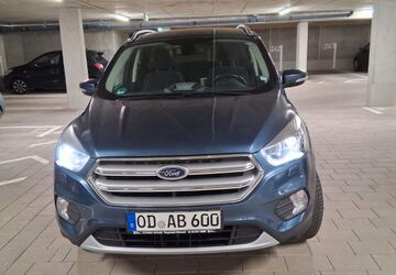 Ford Kuga 94.600 km 11.900 &euro; Norderstedt 22850