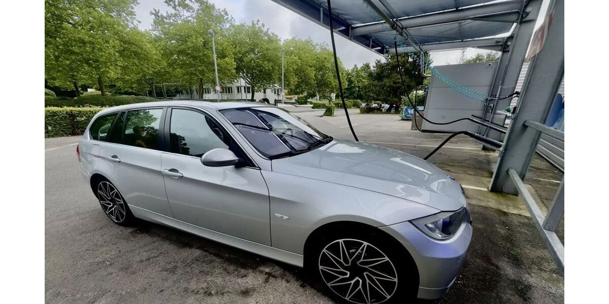 BMW 330 147.000 km 9.779 &euro; Hamburg 22395