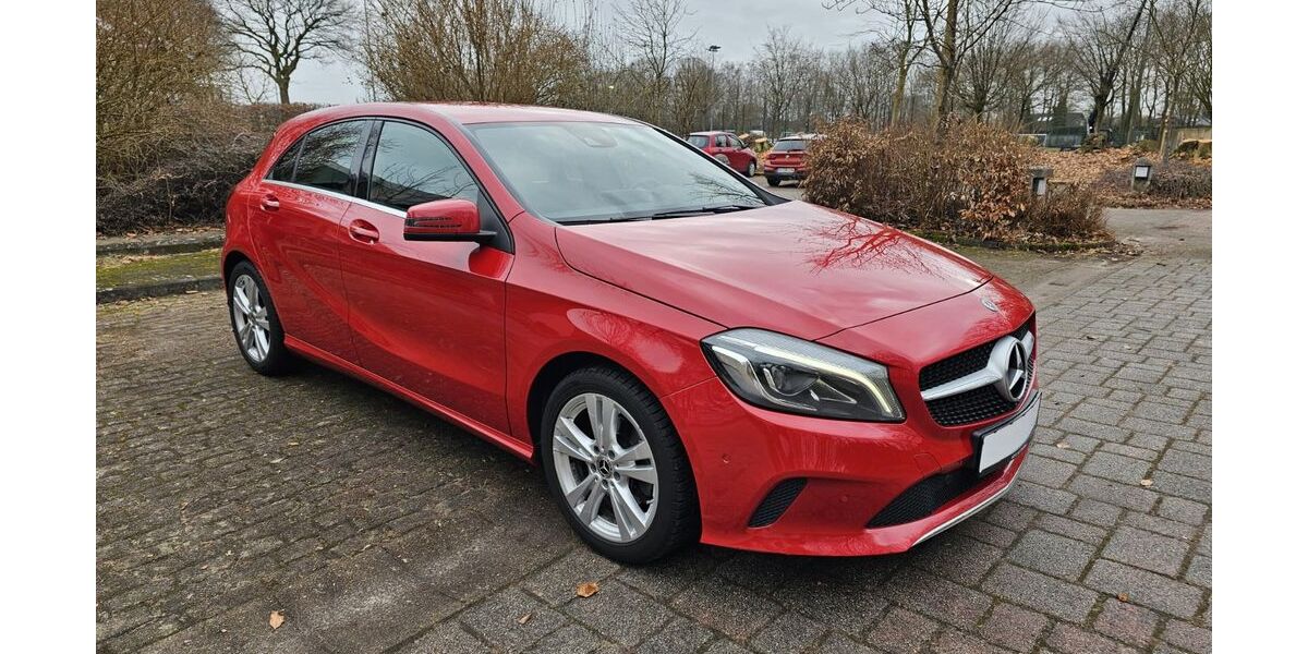 Mercedes-Benz A 180 43.843 km 15.980 &euro; Norderstedt 22844