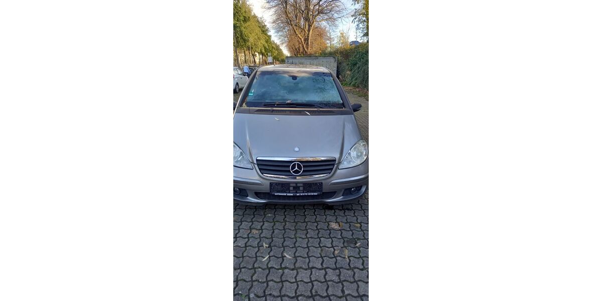 Mercedes-Benz A 180 204.744 km 2.600 &euro; Hamburg 20097