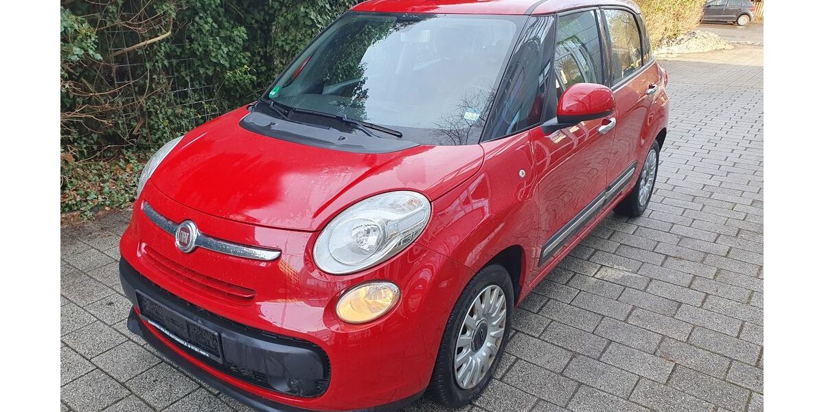 Fiat 500L 64.100 km 8.999 &euro; Hamburg 22297
