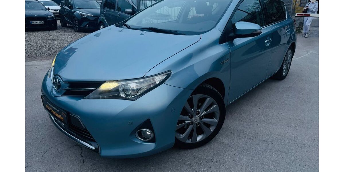 Toyota Auris 86.000 km 12.800 &euro; Hamburg 20537