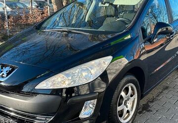 Peugeot 308 119.000 km 3.900 &euro; Pölitz 23847