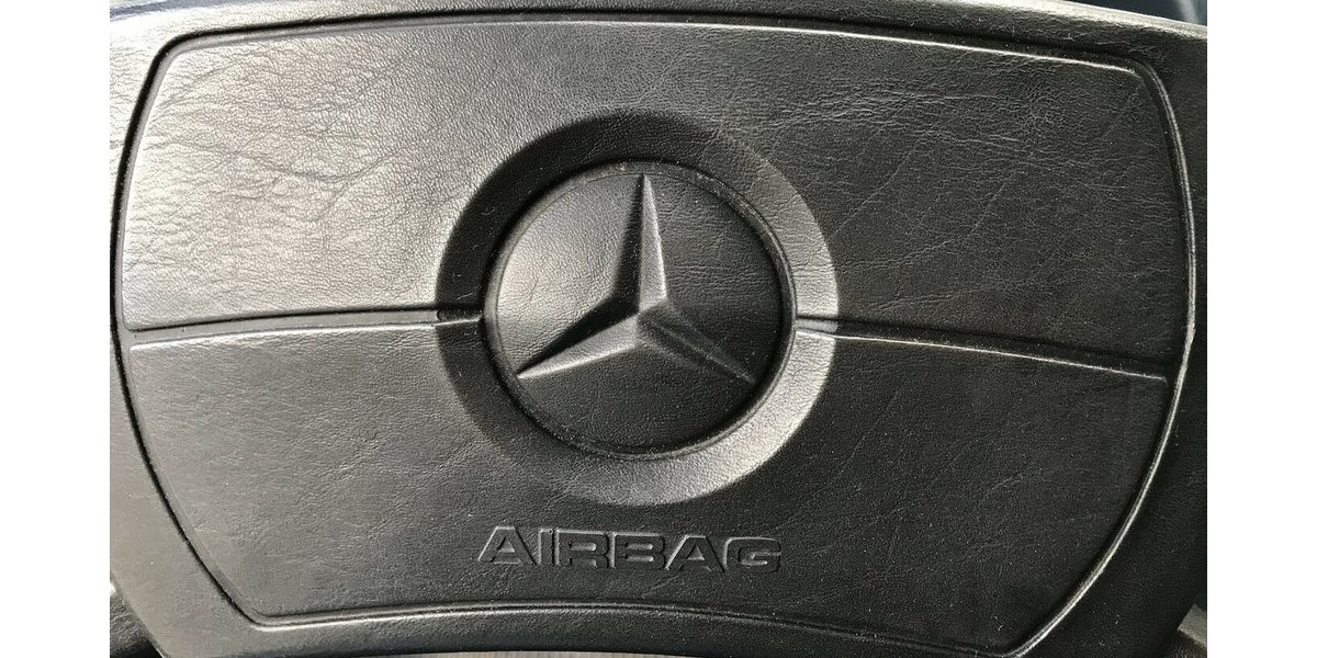 Mercedes-Benz 230 W123 Sanders Automat ABS AirBag SSD Velours 146.358 km 15.999 &euro; Hamburg 22339