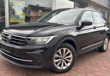 VW Tiguan 107.100 km 25.990 &euro; Stuvenborn 24641