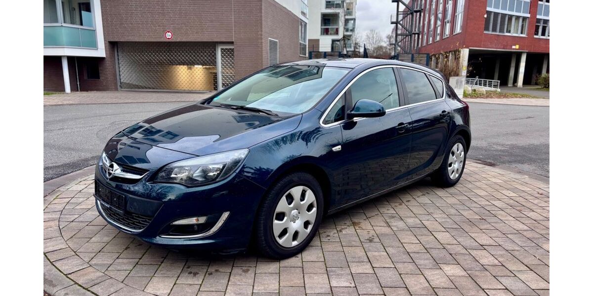 Opel Astra 95.679 km 8.499 &euro; Norderstedt 22848