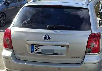 Toyota Avensis 235.000 km 3.250 &euro; Kaltenkirchen 24568