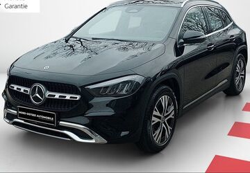 Mercedes-Benz GLA 200 12.077 km 37.750 &euro; Reinbek 21465