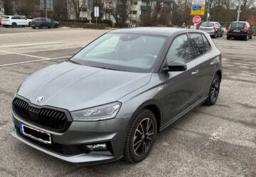 Skoda Fabia 8.300 km 22.500 &euro; Hamburg 22359