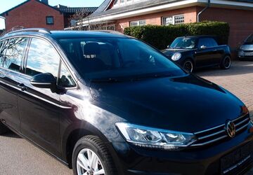 VW Touran 21.432 km 29.700 &euro; Braak 22145
