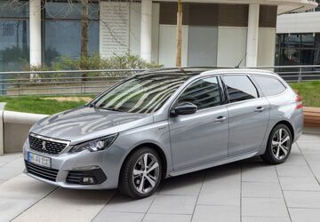 Peugeot 308 137.411 km 9.500 &euro; Hamburg 20457