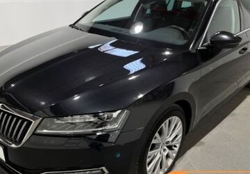 Skoda Superb 193.000 km 19.450 &euro; Norderstedt 22848