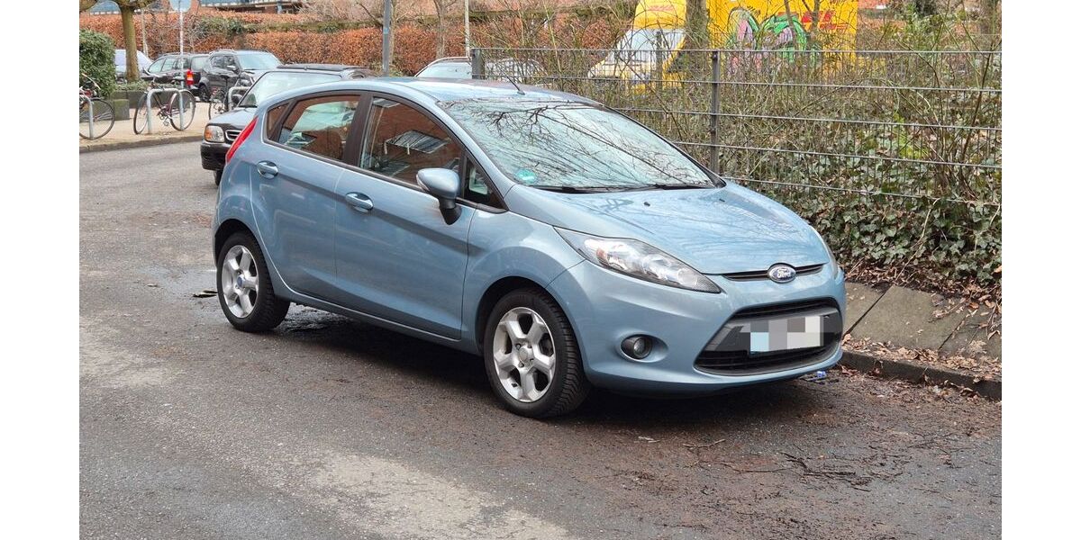 Ford Fiesta 82.000 km 5.700 &euro; Hamburg 22763
