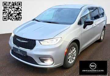 Chrysler Pacifica 22.000 km 34.999 &euro; Hamburg 22179