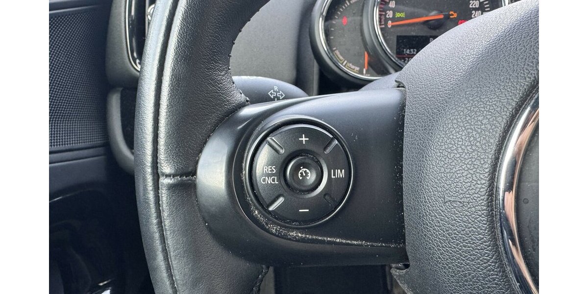 Mini Cooper S Countryman All4 Leder 18 Zoll Keyless UJ- 75.000 km 18.999 &euro; Hamburg 22339