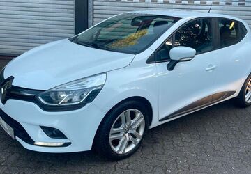 Renault Clio 68.000 km 7.990 &euro; Norderstedt 22844