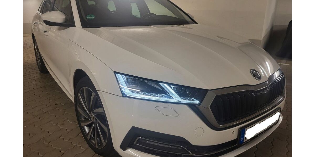 Skoda Octavia 163.000 km 15.900 &euro; Hamburg 22335