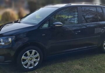 VW Touran 182.850 km 6.900 &euro; Kiebitzreihe 25368