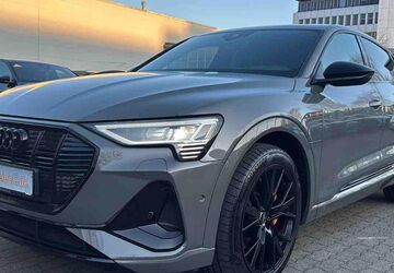 Audi e-tron 25.112 km 34.950 &euro; Hamburg 22047
