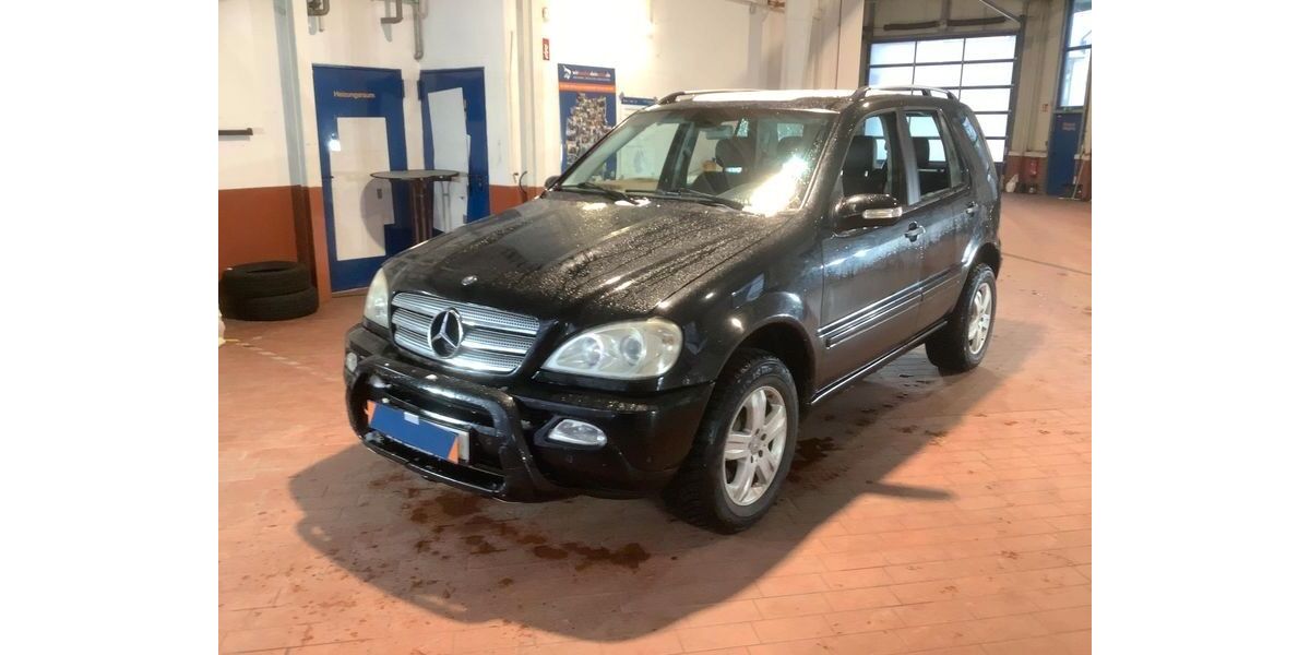 Mercedes-Benz ML 270 198.900 km 8.990 &euro; Hamburg 22043