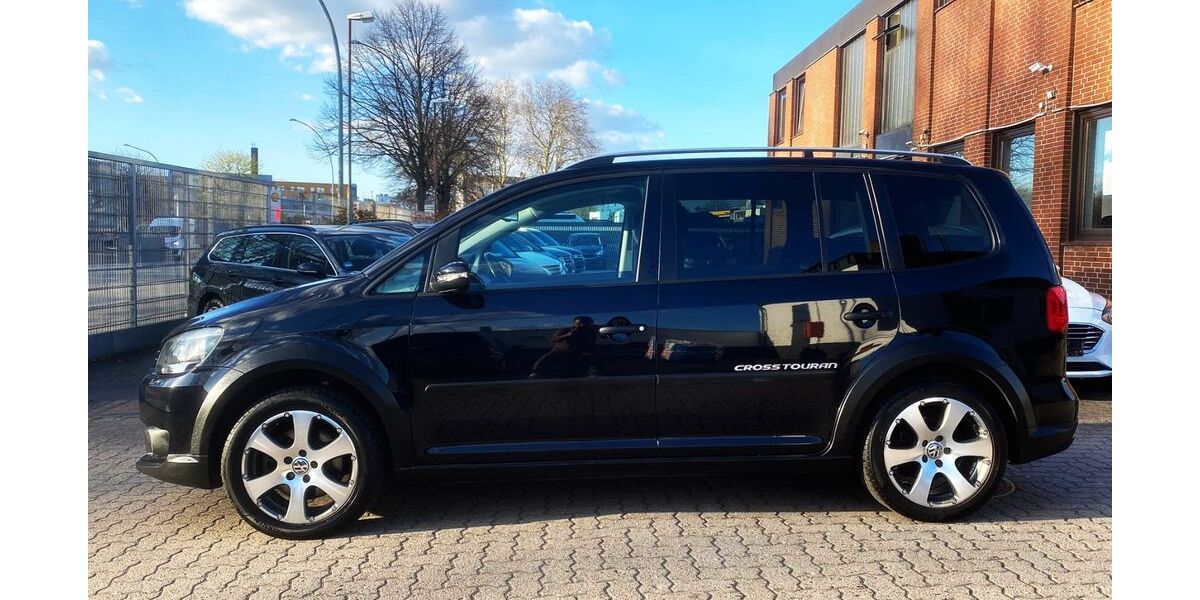 VW Touran 160.170 km 7.585 &euro; Hamburg 20537