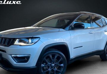 Jeep Compass 51.800 km 20.900 &euro; Hamburg 22047