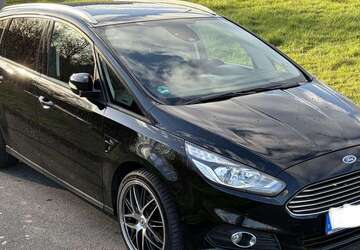 Ford S-Max 159.500 km 12.299 &euro; Hamburg 21031