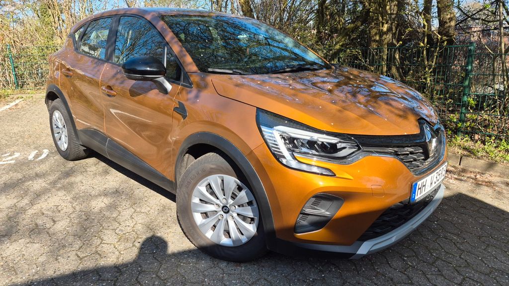 Renault Captur 10.900 km 12.800 &euro; hamburg 22179
