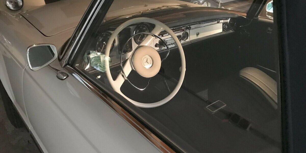Mercedes-Benz 230 SL Pagode W113 von Grund auf restauriert 65.000 km 99.999 &euro; Hamburg 22339