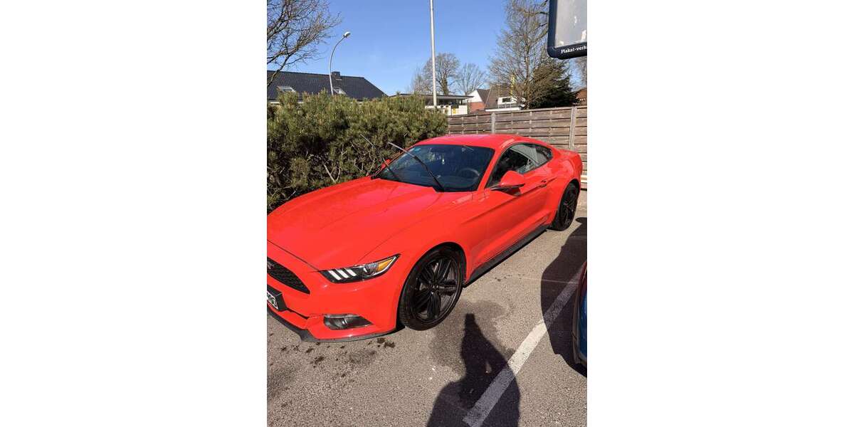 Ford Mustang 36.200 km 23.500 &euro; Hamburg, Freie und Hansestadt 22589