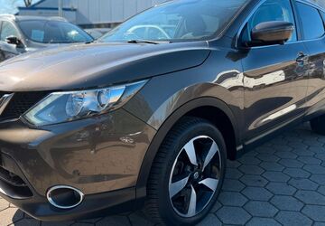 Nissan Qashqai 176.200 km 9.990 &euro; Elmshorn 25335