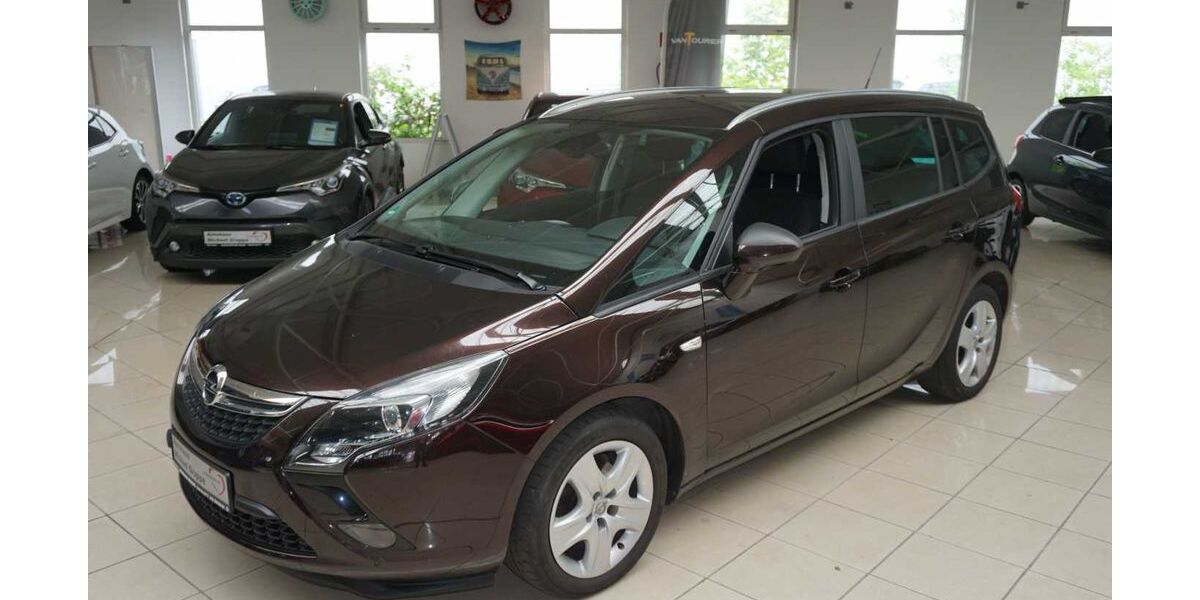 Opel Zafira Tourer 68.981 km 11.900 &euro; Hamburg 22043