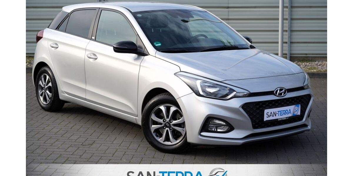 Hyundai i20 85.503 km 11.745 &euro; Moorrege (bei Hamburg) 25436