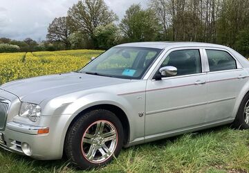 Chrysler 300C 198.000 km 7.800 &euro; Bargteheide 22941