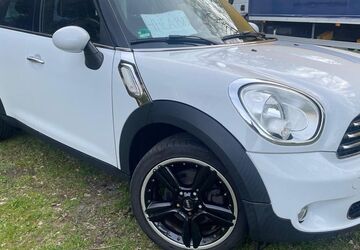 Mini Cooper Countryman 113.000 km 8.990 &euro; Hamburg 22045