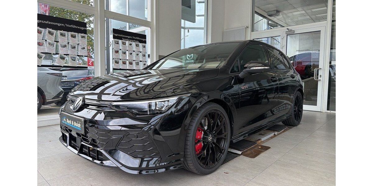 VW Golf 4.692 km 49.950 &euro; Hamburg 22761