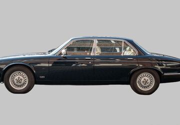 Jaguar XJ12 106.524 km 19.000 &euro; Hamburg 22041