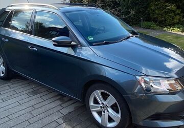 Skoda Fabia 106.500 km 6.950 &euro; Hamburg 22397