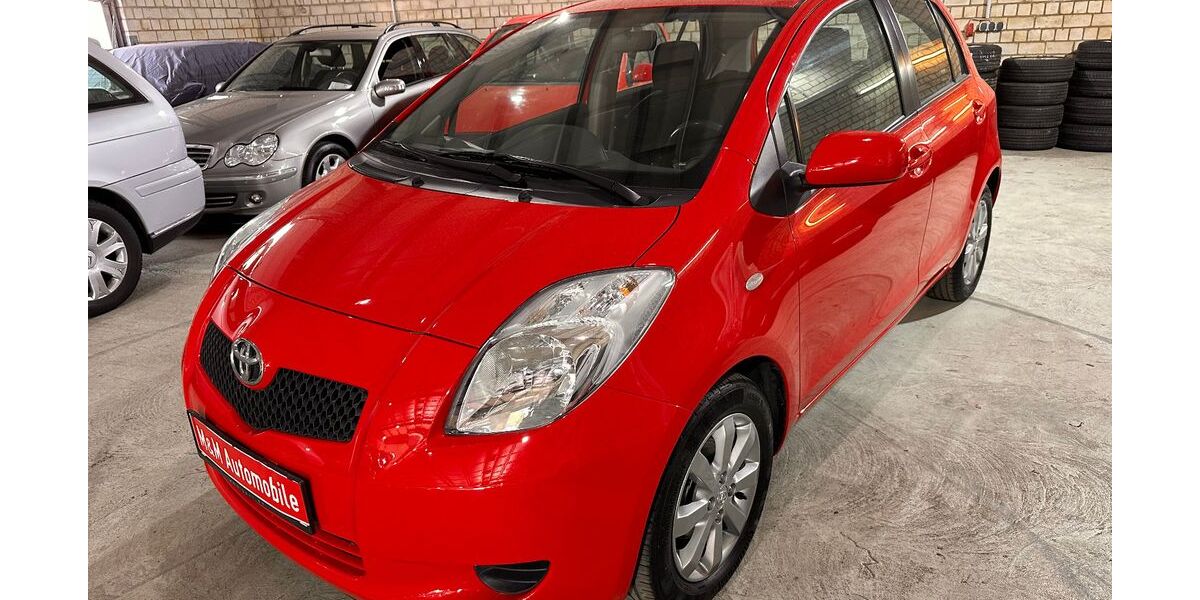 Toyota Yaris 66.200 km 6.450 &euro; Hamburg 21079