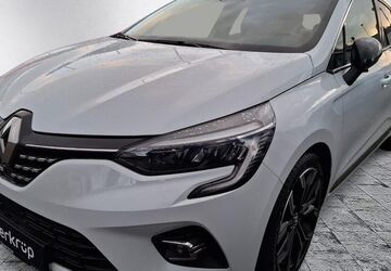 Renault Clio 15.300 km 16.890 &euro; Bad Oldesloe 23843