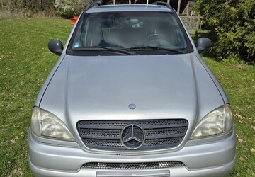 Mercedes-Benz ML 320 189.120 km 2.200 &euro; Bad Oldesloe 23843