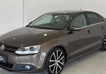 VW Jetta 90.000 km 12.990 &euro; Hamburg 22043