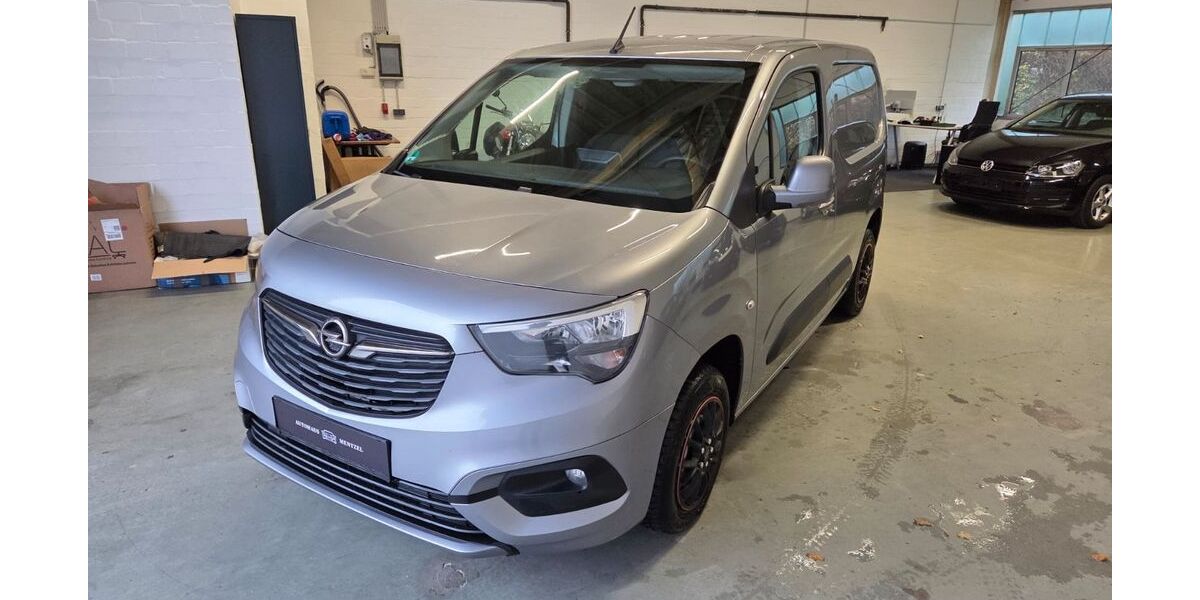 Opel Combo 203.399 km 8.900 &euro; Norderstedt 22844
