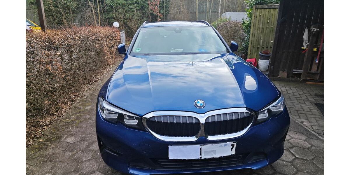 BMW 320 59.900 km 23.950 &euro; Hamburg 22043