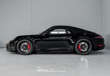 Porsche 992 14.290 km 149.911 &euro; Hamburg 22339