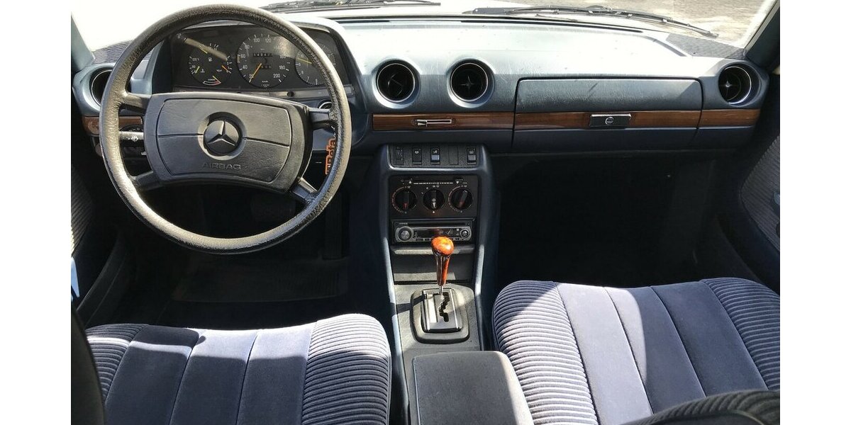Mercedes-Benz 230 W123 Sanders Automat ABS AirBag SSD Velours 146.358 km 15.999 &euro; Hamburg 22339